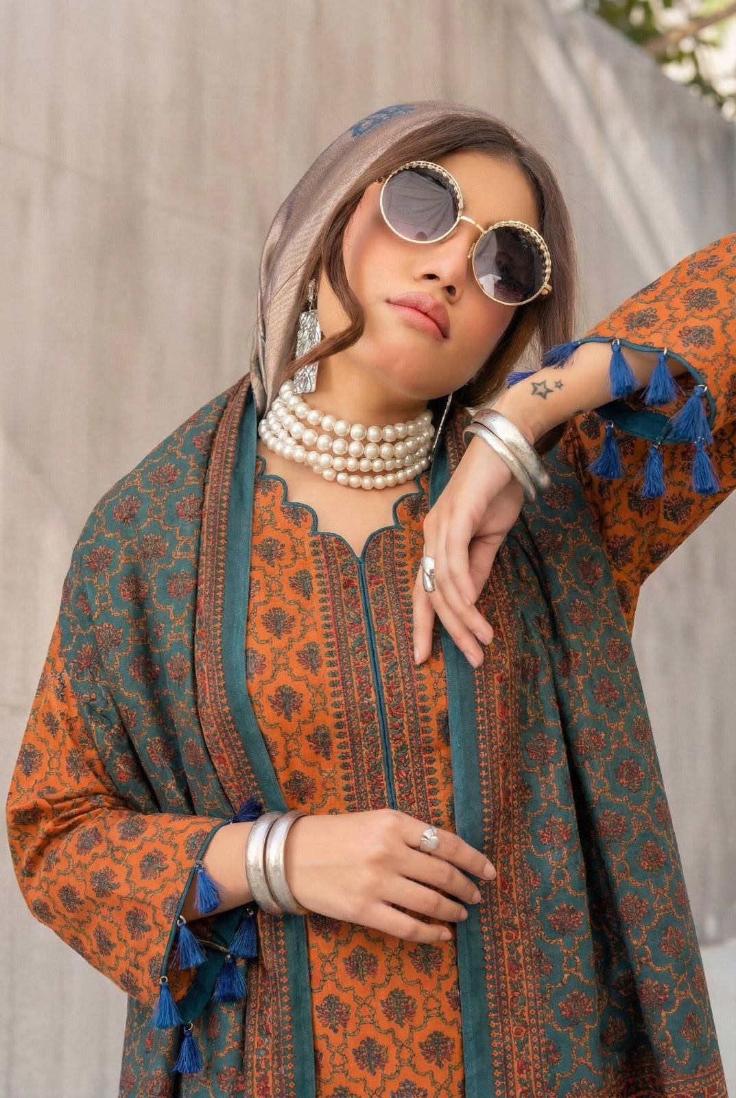 3 Piece Sabeen Premium Khaddar Unstitched Suit - 1323