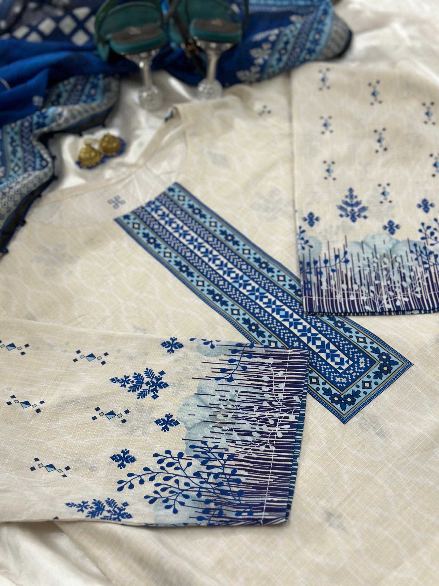 3 Piece Sabeen Premium Cotton Unstitched Suit - 1051