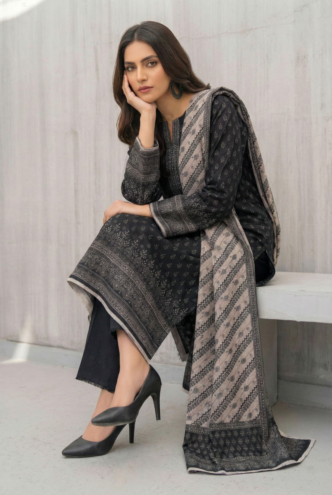 3 Piece Sabeen Premium Khaddar Unstitched Suit - 1325